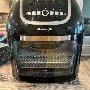 Source Unknown PowerXL Black and Silver Air Fryer Oven